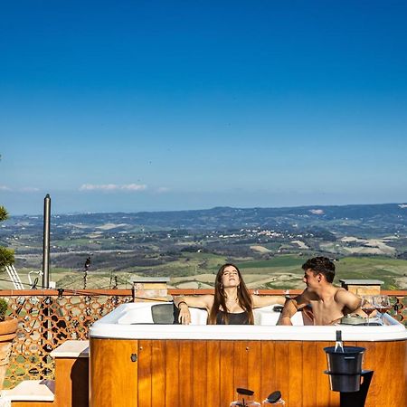 Agri Apartment La Terrazza La Ripadoro Chianni Exteriör bild