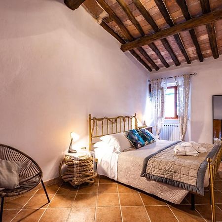 Agri Apartment La Terrazza La Ripadoro Chianni Exteriör bild