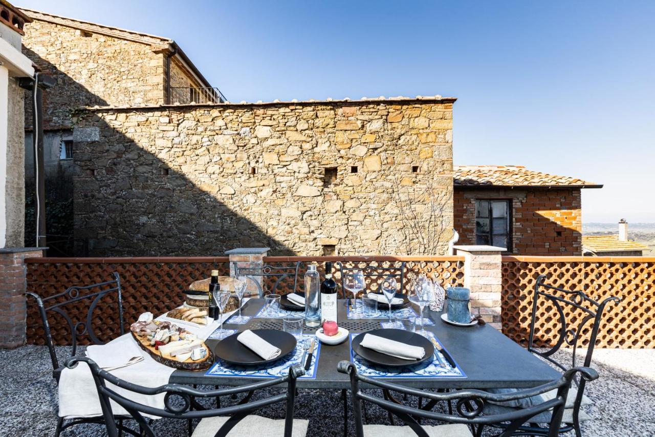Agri Apartment La Terrazza La Ripadoro Chianni Exteriör bild