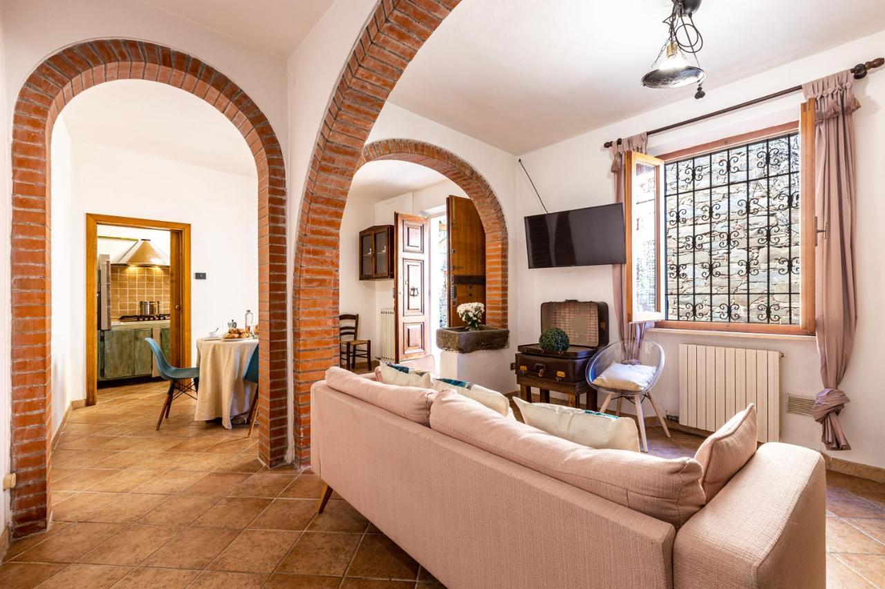 Agri Apartment La Terrazza La Ripadoro Chianni Exteriör bild